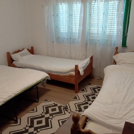 La Tataia Zahei Hotel Dragus Room photo