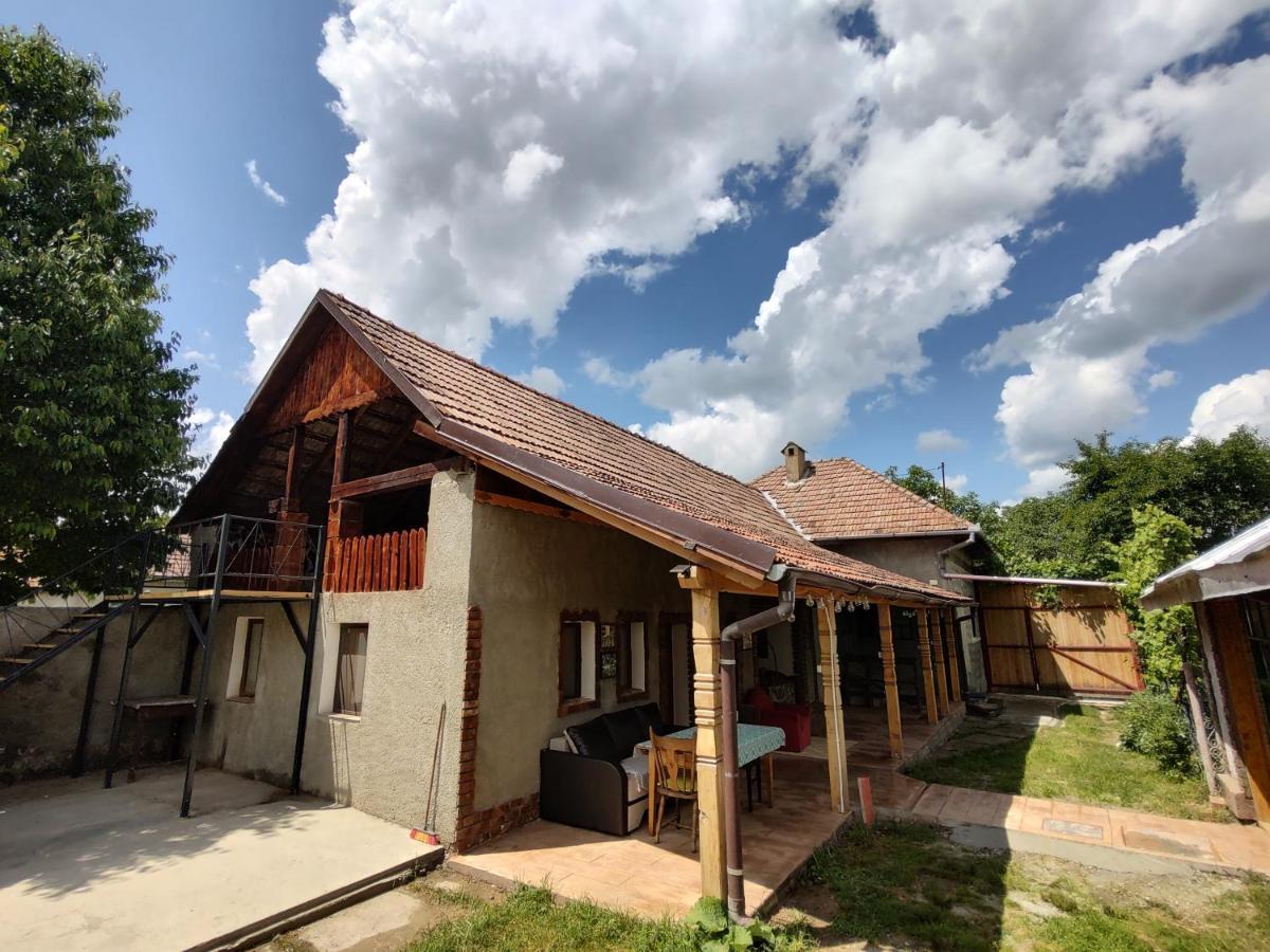 La Tataia Zahei Hotel Dragus Exterior photo