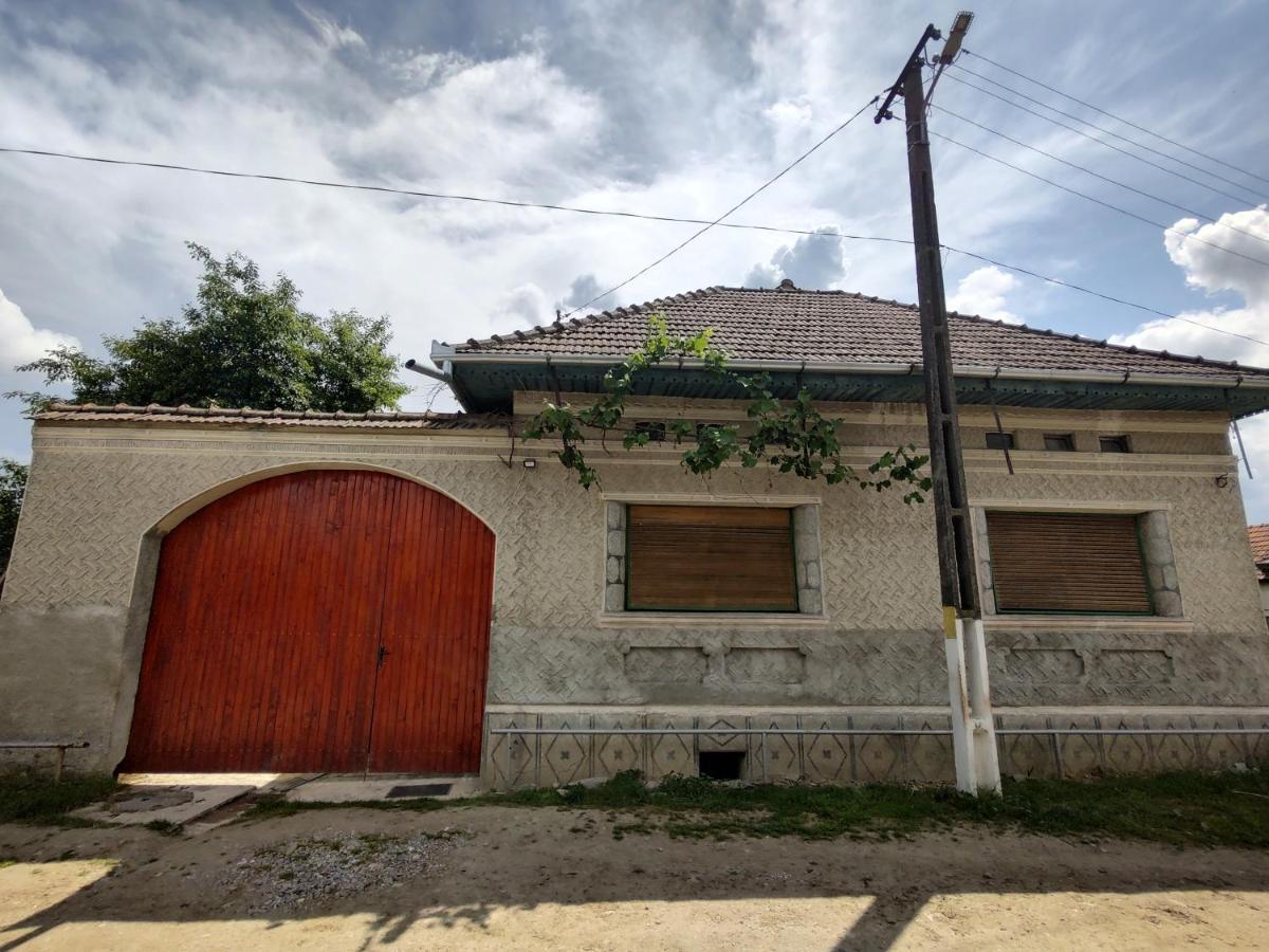 La Tataia Zahei Hotel Dragus Exterior photo